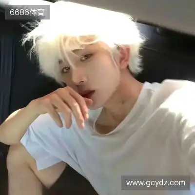 束启万